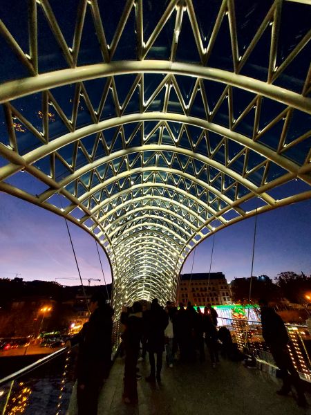 File:Ponte della pace1.jpg
